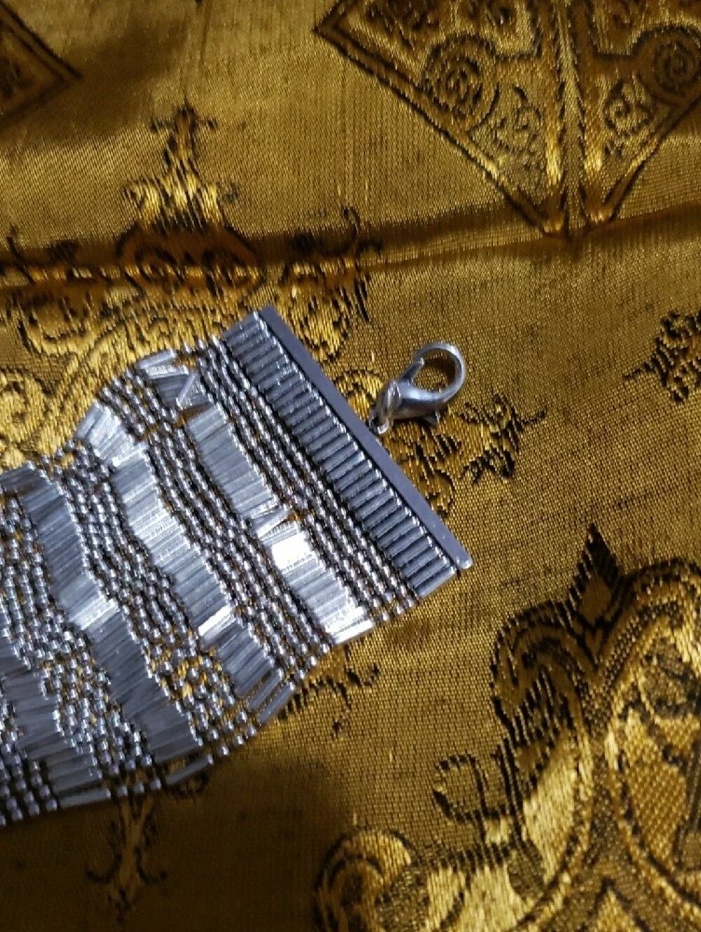 NWT-Plunder Silver Toned Beaded Wide Bracelet
